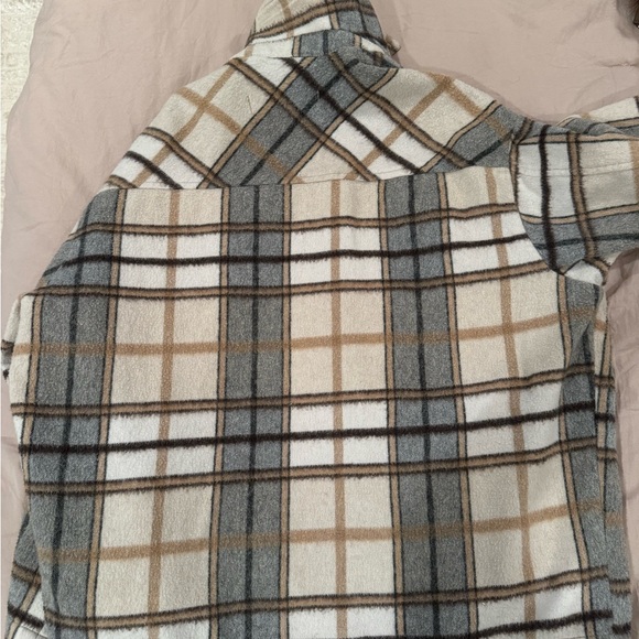 Zara Shacket - Picture 4 of 4